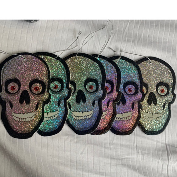 Other - HALLOWEEN Skull Hologram - 6pc Other - HALLOWEEN Skull Hologram - 6pc